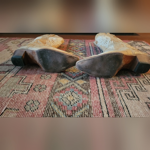 Sand /Tan /Beige leather cowboy boots with White Stitching with 2 inch heel - Picture 6 of 10